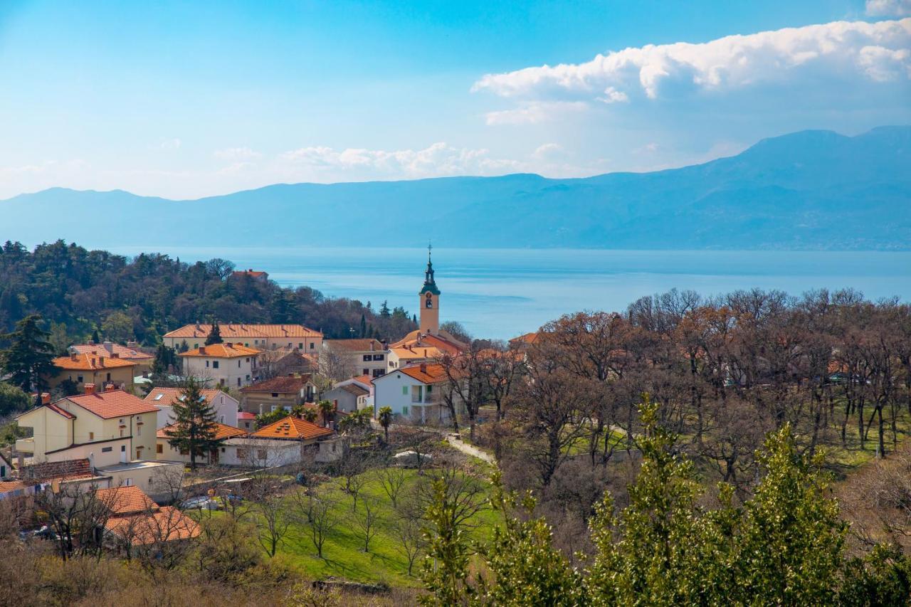 Appartamento Tersatto Fiume Esterno foto